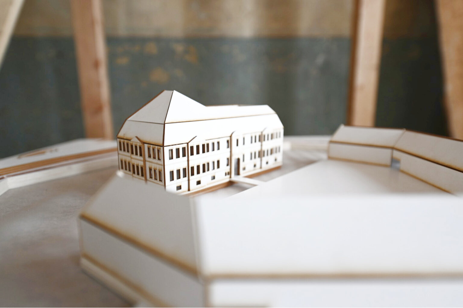 Halbes Schloss Halbes Schloss LangenleubaNiederhain